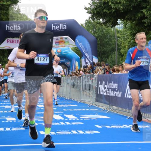 29.06.2025 - hella hamburg halbmarathon Strokosch-Dieckow http://msf.ph/oto/8365663 29.06.2025 10:50:28 Ziel 1750, 3414, 4127, 4247, 5447, 6282, 6795, 7397, 8153, 8576, 8899, 11214, 11455, 12035, 12624, 13812, 14626, 15803, 16806, 17179, 17247, 17319, 18006, 18394 meine-sportfotos.de