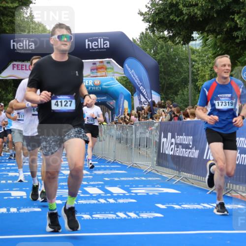 29.06.2025 - hella hamburg halbmarathon Strokosch-Dieckow http://msf.ph/oto/8365703 29.06.2025 10:50:28 Ziel 1750, 3414, 4127, 4247, 5447, 6282, 6795, 7397, 8153, 8576, 8899, 11214, 11455, 12035, 12624, 13812, 14626, 15803, 16806, 17179, 17247, 17319, 18006, 18394 meine-sportfotos.de