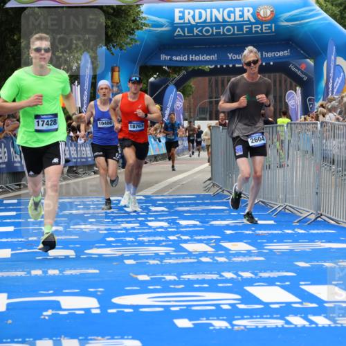29.06.2025 - hella hamburg halbmarathon Strokosch-Dieckow http://msf.ph/oto/8365823 29.06.2025 10:28:45 Ziel 1953, 2604, 3968, 6090, 10486, 15655, 17428, 18763 meine-sportfotos.de