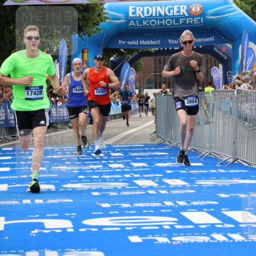 29.06.2025 - hella hamburg halbmarathon Strokosch-Dieckow http://msf.ph/oto/8365851 29.06.2025 10:28:45 Ziel 1953, 2604, 3968, 6090, 10486, 15655, 17428, 18763 meine-sportfotos.de