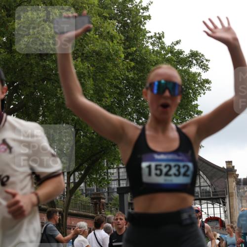29.06.2025 - hella hamburg halbmarathon Yannick Fuchs http://msf.ph/oto/8365884 29.06.2025 10:53:22 20KM 2006, 2348, 2584, 2957, 2978, 3114, 3181, 3279, 3425, 3983, 4088, 4592, 4796, 5885, 6087, 6202, 6220, 6438, 7031, 7223, 7287, 8290, 10036, 10488, 10587, 10759, 10896, 10943, 11018, 11935, 11938, 12206, 12261, 12564, 12633, 12736, 12779, 12862, 13583, 13761, 14567, 14732, 14902, 14928, 14965, 15232, 15240, 15284, 15785, 16227, 16341, 16754, 16910, 16915, 16980, 17176, 17304, 17503, 17630, 18153, 18327, 18467, 18485, 18716, 18855, 19015, 19160 meine-sportfotos.de