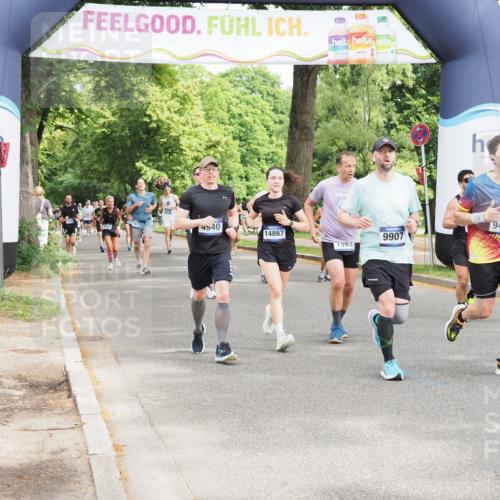 29.06.2025 - hella hamburg halbmarathon MichiJ http://msf.ph/oto/8365924 29.06.2025 10:43:52 Zwischen KM18-KM19 1563, 2417, 3836, 4940, 5033, 6416, 7716, 8542, 8652, 9361, 9488, 9907, 11212, 11612, 14678, 14867 meine-sportfotos.de