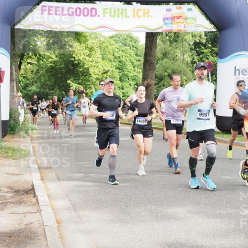 29.06.2025 - hella hamburg halbmarathon MichiJ http://msf.ph/oto/8365954 29.06.2025 10:43:52 Zwischen KM18-KM19 1563, 2417, 3836, 4940, 5033, 6416, 7716, 8542, 8652, 9361, 9488, 9907, 11212, 11612, 14678, 14867 meine-sportfotos.de