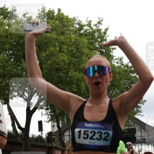 29.06.2025 - hella hamburg halbmarathon Yannick Fuchs http://msf.ph/oto/8366034 29.06.2025 10:53:22 20KM 2006, 2348, 2584, 2957, 2978, 3114, 3181, 3279, 3425, 3983, 4088, 4592, 4796, 5885, 6087, 6202, 6220, 6438, 7031, 7223, 7287, 8290, 10036, 10488, 10587, 10759, 10896, 10943, 11018, 11935, 11938, 12206, 12261, 12564, 12633, 12736, 12779, 12862, 13583, 13761, 14567, 14732, 14902, 14928, 14965, 15232, 15240, 15284, 15785, 16227, 16341, 16754, 16910, 16915, 16980, 17176, 17304, 17503, 17630, 18153, 18327, 18467, 18485, 18716, 18855, 19015, 19160 meine-sportfotos.de