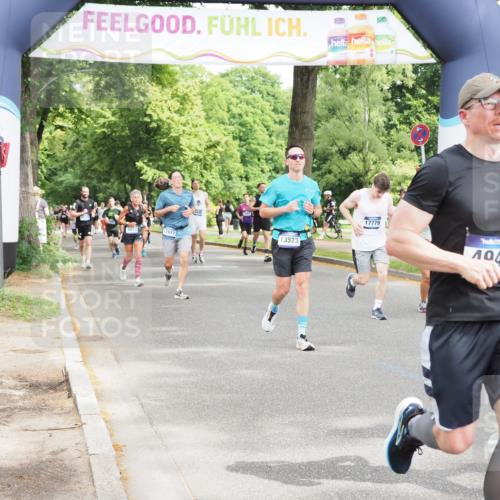 29.06.2025 - hella hamburg halbmarathon MichiJ http://msf.ph/oto/8366141 29.06.2025 10:43:53 Zwischen KM18-KM19 1563, 2417, 2676, 3836, 4940, 5033, 6416, 8542, 9361, 9488, 9907, 13523, 14678, 14867, 17779 meine-sportfotos.de