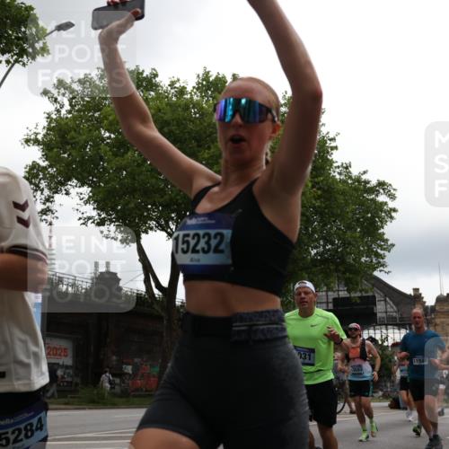 29.06.2025 - hella hamburg halbmarathon Yannick Fuchs http://msf.ph/oto/8366150 29.06.2025 10:53:23 20KM 2006, 2348, 2584, 2957, 2978, 3114, 3181, 3279, 3425, 3983, 4088, 4592, 4796, 5885, 6087, 6202, 6220, 6438, 7031, 7223, 7287, 10488, 10587, 10759, 10896, 10943, 11018, 11935, 11938, 12206, 12261, 12564, 12633, 12736, 12779, 12862, 13583, 13761, 14567, 14732, 14902, 14928, 14965, 15232, 15240, 15284, 15785, 16227, 16341, 16754, 16910, 16915, 16980, 17176, 17304, 17503, 17630, 18153, 18327, 18467, 18485, 18716, 18855, 19015, 19160 meine-sportfotos.de