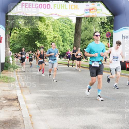 29.06.2025 - hella hamburg halbmarathon MichiJ http://msf.ph/oto/8366212 29.06.2025 10:43:54 Zwischen KM18-KM19 1563, 2417, 2676, 3836, 4940, 5033, 6416, 8542, 9361, 9488, 9907, 13523, 14678, 14867, 17779 meine-sportfotos.de