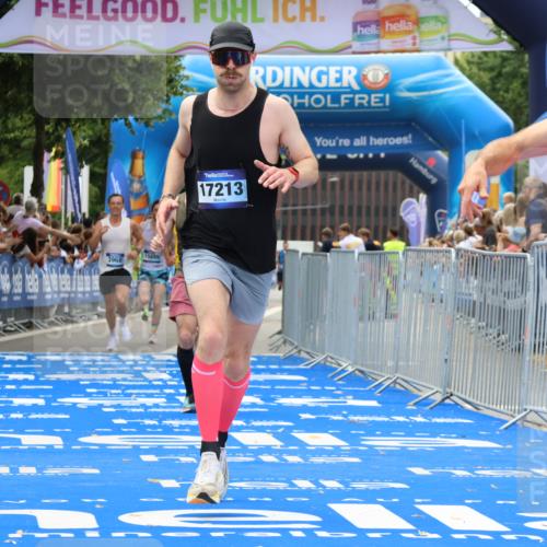29.06.2025 - hella hamburg halbmarathon Strokosch-Dieckow http://msf.ph/oto/8366343 29.06.2025 10:28:38 Ziel 1953, 3968, 6090, 10222, 15655, 17213, 17428 meine-sportfotos.de