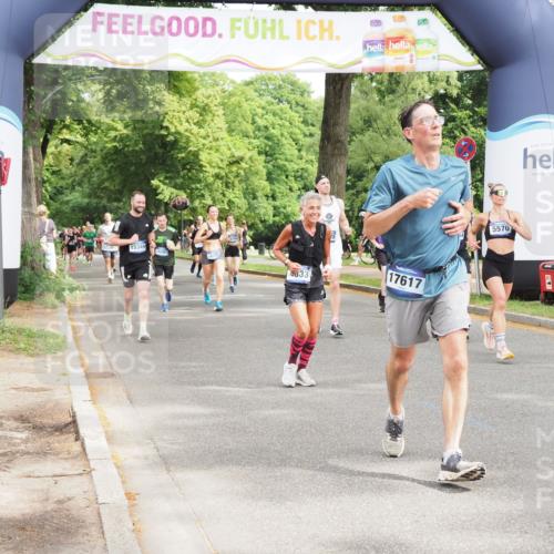 29.06.2025 - hella hamburg halbmarathon MichiJ http://msf.ph/oto/8366400 29.06.2025 10:43:56 Zwischen KM18-KM19 1563, 2417, 2676, 4833, 4940, 5570, 6416, 6835, 9361, 9488, 9907, 11554, 13523, 14867, 17617, 17779 meine-sportfotos.de