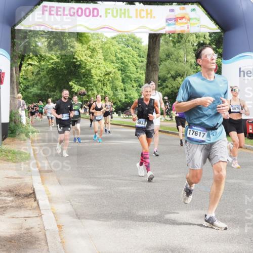 29.06.2025 - hella hamburg halbmarathon MichiJ http://msf.ph/oto/8366410 29.06.2025 10:43:56 Zwischen KM18-KM19 1563, 2417, 2676, 4833, 4940, 5570, 6416, 6835, 9361, 9488, 9907, 11554, 13523, 14867, 17617, 17779 meine-sportfotos.de
