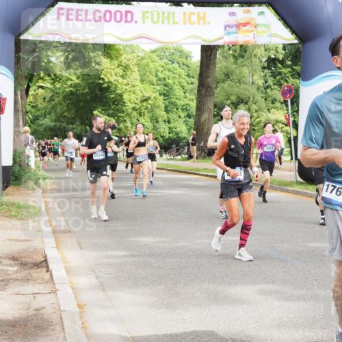29.06.2025 - hella hamburg halbmarathon MichiJ http://msf.ph/oto/8366478 29.06.2025 10:43:57 Zwischen KM18-KM19 1563, 2417, 2676, 4833, 4940, 4951, 5570, 6835, 9361, 9488, 9907, 11554, 13523, 14867, 17617, 17779 meine-sportfotos.de