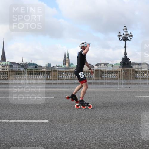 29.06.2025 - hella hamburg halbmarathon Lena Gebhardt http://msf.ph/oto/8366493 29.06.2025 08:49:07 Lombardsbrücke 162 meine-sportfotos.de