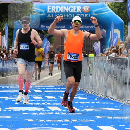 29.06.2025 - hella hamburg halbmarathon Strokosch-Dieckow http://msf.ph/oto/8366530 29.06.2025 10:28:36 Ziel 1953, 3968, 6090, 10222, 15655, 17213, 17374 meine-sportfotos.de