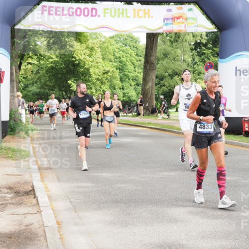 29.06.2025 - hella hamburg halbmarathon MichiJ http://msf.ph/oto/8366550 29.06.2025 10:43:57 Zwischen KM18-KM19 1563, 2417, 2676, 4833, 4940, 4951, 5570, 6835, 9361, 9488, 9907, 11554, 13523, 14867, 17617, 17779 meine-sportfotos.de