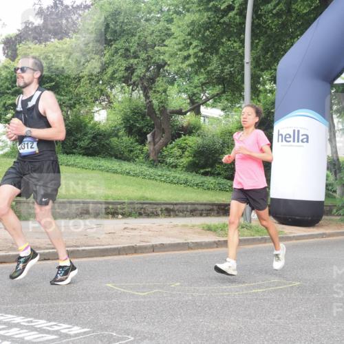 29.06.2025 - hella hamburg halbmarathon KatJ http://msf.ph/oto/8366625 29.06.2025 10:23:06 Zwischen KM18-KM19 1080, 6305, 7534, 8312 meine-sportfotos.de
