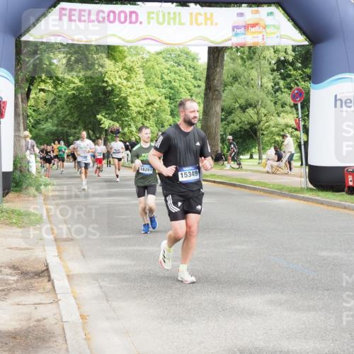 29.06.2025 - hella hamburg halbmarathon MichiJ http://msf.ph/oto/8366668 29.06.2025 10:43:59 Zwischen KM18-KM19 2676, 4833, 4940, 4951, 5570, 6835, 9361, 11083, 11554, 13523, 14867, 15349, 16257, 16261, 17617, 17779, 18388 meine-sportfotos.de