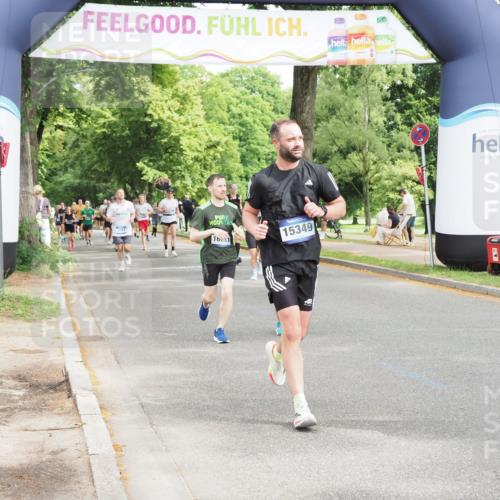 29.06.2025 - hella hamburg halbmarathon MichiJ http://msf.ph/oto/8366715 29.06.2025 10:43:59 Zwischen KM18-KM19 2676, 4833, 4940, 4951, 5570, 6835, 9361, 11083, 11554, 13523, 14867, 15349, 16257, 16261, 17617, 17779, 18388 meine-sportfotos.de