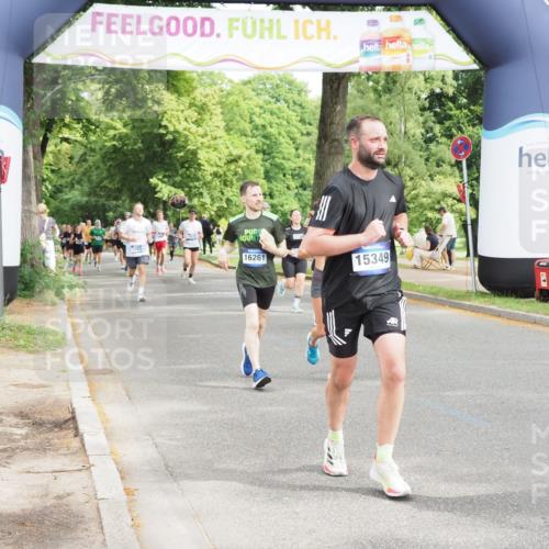 29.06.2025 - hella hamburg halbmarathon MichiJ http://msf.ph/oto/8366738 29.06.2025 10:43:59 Zwischen KM18-KM19 2676, 4833, 4940, 4951, 5570, 6835, 9361, 11083, 11554, 13523, 14867, 15349, 16257, 16261, 17617, 17779, 18388 meine-sportfotos.de