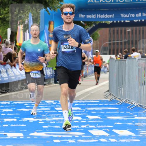 29.06.2025 - hella hamburg halbmarathon Strokosch-Dieckow http://msf.ph/oto/8366806 29.06.2025 10:28:26 Ziel 5328, 12529, 14140, 16711, 17374 meine-sportfotos.de
