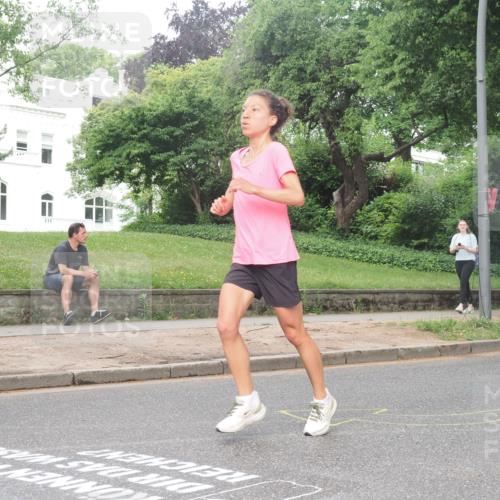 29.06.2025 - hella hamburg halbmarathon KatJ http://msf.ph/oto/8366808 29.06.2025 10:23:07 Zwischen KM18-KM19 1080, 7534, 8312 meine-sportfotos.de