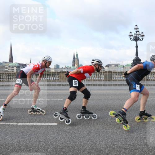 29.06.2025 - hella hamburg halbmarathon Lena Gebhardt http://msf.ph/oto/8366815 29.06.2025 08:49:27 Lombardsbrücke 441, 15 meine-sportfotos.de