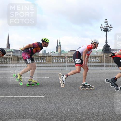 29.06.2025 - hella hamburg halbmarathon Lena Gebhardt http://msf.ph/oto/8366954 29.06.2025 08:49:27 Lombardsbrücke 4454, 290, 1900, 388 meine-sportfotos.de