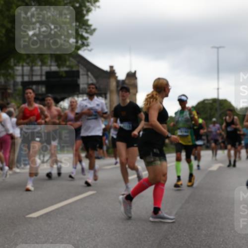 29.06.2025 - hella hamburg halbmarathon Yannick Fuchs http://msf.ph/oto/8367074 29.06.2025 10:53:25 20KM 2348, 2584, 2780, 2957, 2978, 3114, 3279, 3425, 3983, 4088, 4592, 4796, 5885, 6087, 6220, 6438, 7031, 7223, 7287, 10488, 10587, 10759, 10896, 10943, 11018, 11757, 11935, 11938, 12206, 12261, 12564, 12633, 12736, 12779, 12862, 13583, 13706, 13761, 14567, 14732, 14902, 14928, 14965, 15232, 15284, 15785, 16227, 16341, 16754, 16910, 16915, 16980, 17176, 17304, 17503, 17630, 18467, 18485, 18716, 18855, 19015, 19160 meine-sportfotos.de