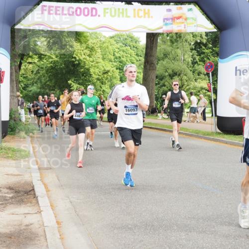29.06.2025 - hella hamburg halbmarathon MichiJ http://msf.ph/oto/8367135 29.06.2025 10:44:08 Zwischen KM18-KM19 1715, 1719, 2025, 2883, 3093, 4467, 9577, 15189, 16093, 17160 meine-sportfotos.de