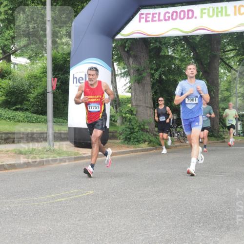 29.06.2025 - hella hamburg halbmarathon KatJ http://msf.ph/oto/8367197 29.06.2025 10:23:11 Zwischen KM18-KM19 7534, 7901, 8312 meine-sportfotos.de