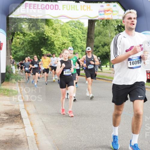 29.06.2025 - hella hamburg halbmarathon MichiJ http://msf.ph/oto/8367276 29.06.2025 10:44:09 Zwischen KM18-KM19 1715, 1719, 1833, 2025, 3093, 4467, 9577, 13376, 15189, 16093, 17160 meine-sportfotos.de