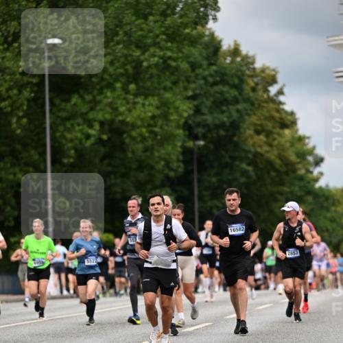 29.06.2025 - hella hamburg halbmarathon Dr. Thomas Lammeyer http://msf.ph/oto/8367286 29.06.2025 10:41:52 Kennedybrücke 1337, 1339, 1475, 1799, 1819, 2016, 2031, 2480, 2853, 4347, 4442, 4618, 4762, 5139, 5522, 5523, 5640, 6243, 6821, 6955, 7085, 7124, 7321, 7544, 8499, 8811, 8843, 8985, 9288, 9894, 10159, 10506, 10836, 10919 meine-sportfotos.de