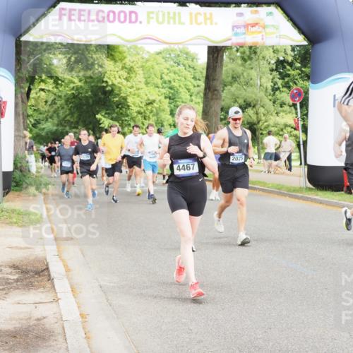 29.06.2025 - hella hamburg halbmarathon MichiJ http://msf.ph/oto/8367292 29.06.2025 10:44:09 Zwischen KM18-KM19 1715, 1719, 1833, 2025, 3093, 4467, 9577, 13376, 15189, 16093, 17160 meine-sportfotos.de
