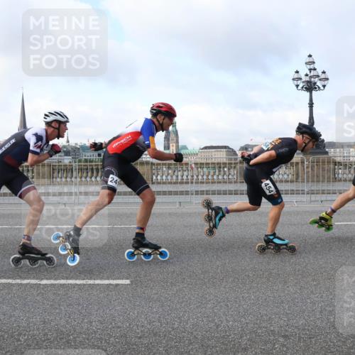 29.06.2025 - hella hamburg halbmarathon Lena Gebhardt http://msf.ph/oto/8367321 29.06.2025 08:49:28 Lombardsbrücke 449, 24, 454, 290 meine-sportfotos.de