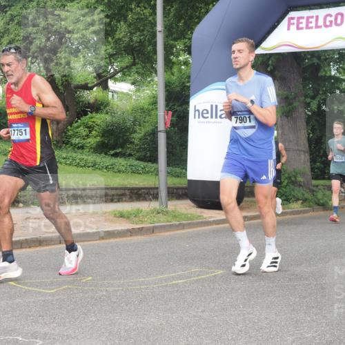 29.06.2025 - hella hamburg halbmarathon KatJ http://msf.ph/oto/8367423 29.06.2025 10:23:11 Zwischen KM18-KM19 7534, 7901, 8312 meine-sportfotos.de