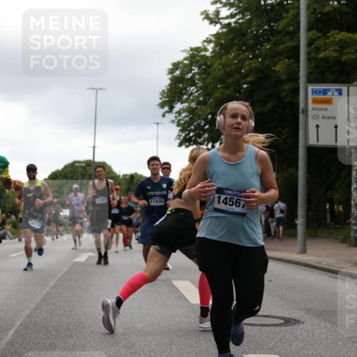 29.06.2025 - hella hamburg halbmarathon Yannick Fuchs http://msf.ph/oto/8367600 29.06.2025 10:53:26 20KM 2348, 2584, 2780, 2957, 2978, 3114, 3279, 3425, 3983, 4088, 4238, 4592, 4796, 5885, 6087, 6220, 6438, 7031, 7223, 7287, 9985, 10488, 10587, 10759, 10896, 10943, 11018, 11757, 11935, 11938, 12206, 12261, 12564, 12736, 12779, 12862, 13583, 13706, 13761, 14567, 14732, 14902, 14928, 14965, 15232, 15284, 15785, 16227, 16341, 16754, 16910, 16915, 16980, 17176, 17304, 17503, 17630, 18467, 18485, 18716, 18855, 19015, 19160 meine-sportfotos.de