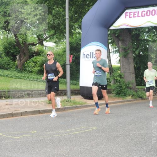 29.06.2025 - hella hamburg halbmarathon KatJ http://msf.ph/oto/8367622 29.06.2025 10:23:13 Zwischen KM18-KM19 5550, 7901 meine-sportfotos.de