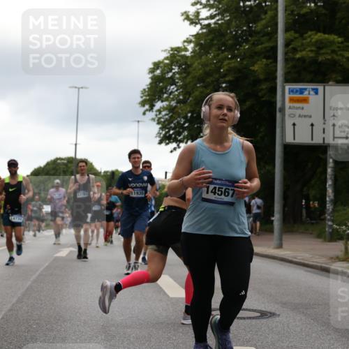 29.06.2025 - hella hamburg halbmarathon Yannick Fuchs http://msf.ph/oto/8367639 29.06.2025 10:53:26 20KM 2348, 2584, 2780, 2957, 2978, 3114, 3279, 3425, 3983, 4088, 4238, 4592, 4796, 5885, 6087, 6220, 6438, 7031, 7223, 7287, 9985, 10488, 10587, 10759, 10896, 10943, 11018, 11757, 11935, 11938, 12206, 12261, 12564, 12736, 12779, 12862, 13583, 13706, 13761, 14567, 14732, 14902, 14928, 14965, 15232, 15284, 15785, 16227, 16341, 16754, 16910, 16915, 16980, 17176, 17304, 17503, 17630, 18467, 18485, 18716, 18855, 19015, 19160 meine-sportfotos.de