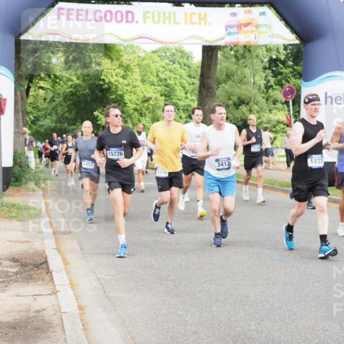 29.06.2025 - hella hamburg halbmarathon MichiJ http://msf.ph/oto/8367725 29.06.2025 10:44:11 Zwischen KM18-KM19 1715, 1719, 1833, 2025, 2488, 3093, 3413, 4467, 12774, 13376, 15189, 15726, 16093, 16830, 17769 meine-sportfotos.de