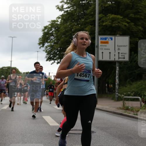 29.06.2025 - hella hamburg halbmarathon Yannick Fuchs http://msf.ph/oto/8367738 29.06.2025 10:53:26 20KM 2348, 2584, 2780, 2957, 2978, 3114, 3279, 3425, 3983, 4088, 4238, 4592, 4796, 5885, 6087, 6220, 6438, 7031, 7223, 7287, 9985, 10488, 10587, 10759, 10896, 10943, 11018, 11757, 11935, 11938, 12206, 12261, 12564, 12736, 12779, 12862, 13583, 13706, 13761, 14567, 14732, 14902, 14928, 14965, 15232, 15284, 15785, 16227, 16341, 16754, 16910, 16915, 16980, 17176, 17304, 17503, 17630, 18467, 18485, 18716, 18855, 19015, 19160 meine-sportfotos.de