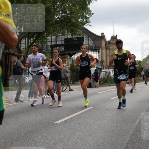 29.06.2025 - hella hamburg halbmarathon Yannick Fuchs http://msf.ph/oto/8368035 29.06.2025 10:53:27 20KM 2348, 2584, 2780, 3114, 3279, 3425, 3983, 4088, 4238, 4592, 4796, 5885, 6087, 6220, 6438, 7031, 7223, 7287, 8030, 9985, 10488, 10587, 10759, 10896, 10943, 11018, 11757, 11935, 11938, 12206, 12261, 12564, 12736, 12779, 12862, 13583, 13706, 13761, 14567, 14732, 14902, 14928, 14965, 15232, 15284, 15785, 16227, 16341, 16530, 16754, 16910, 16915, 16980, 17176, 17304, 17503, 17630, 18467, 18485, 18716, 18855, 19015, 19160 meine-sportfotos.de