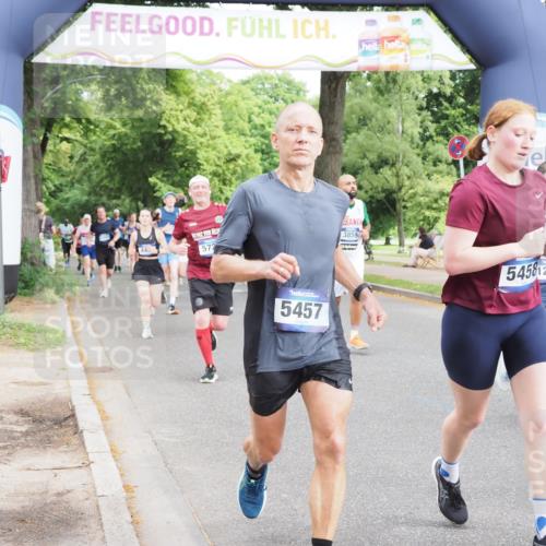 29.06.2025 - hella hamburg halbmarathon MichiJ http://msf.ph/oto/8368077 29.06.2025 10:44:14 Zwischen KM18-KM19 1200, 1715, 1833, 2025, 2488, 3093, 3413, 3859, 4426, 4467, 5457, 5458, 5728, 12774, 13376, 15189, 15584, 15726, 16830, 17769, 18966 meine-sportfotos.de