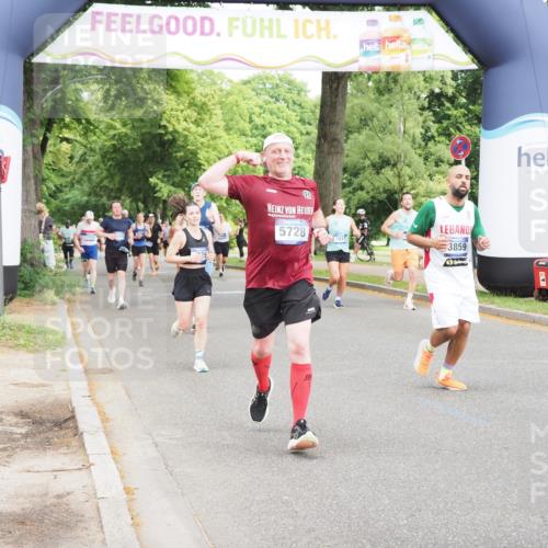 29.06.2025 - hella hamburg halbmarathon MichiJ http://msf.ph/oto/8368180 29.06.2025 10:44:15 Zwischen KM18-KM19 1200, 1833, 2025, 2488, 3093, 3413, 3859, 4426, 5015, 5457, 5458, 5728, 12773, 12774, 13376, 15189, 15584, 15726, 16830, 17769, 18966 meine-sportfotos.de