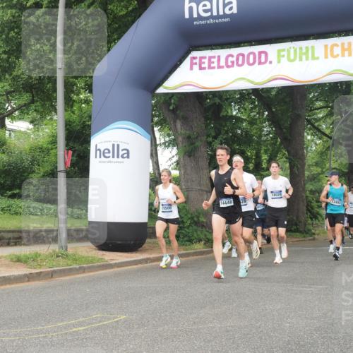 29.06.2025 - hella hamburg halbmarathon KatJ http://msf.ph/oto/8368218 29.06.2025 10:23:17 Zwischen KM18-KM19 5550, 7628, 7901 meine-sportfotos.de