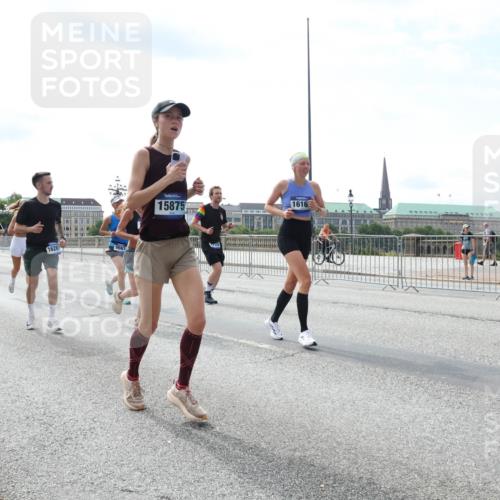 29.06.2025 - hella hamburg halbmarathon Lena Gebhardt http://msf.ph/oto/8368358 29.06.2025 10:14:41 Lombardsbrücke 16288, 1628, 15875, 16163, 1071, 1406, 1728, 2046, 2494, 2601, 2690, 2990, 3020, 3025, 3154, 3454, 3691, 3756, 3834, 3939, 5191, 5608, 5670, 5981, 6028, 6083, 6089, 6366, 6935, 7195, 7209, 7439, 7442, 7802, 7840, 7991, 8001, 8055, 8147, 8239, 8409, 8522, 8563, 8755, 8854, 8892, 9173, 9556, 9663, 9709, 9845, 10224, 10391, 10610, 10717, 10963, 12467, 13237, 13285, 14488, 16126 meine-sportfotos.de