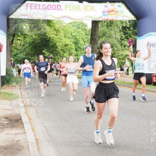 29.06.2025 - hella hamburg halbmarathon MichiJ http://msf.ph/oto/8368467 29.06.2025 10:44:17 Zwischen KM18-KM19 1200, 1833, 2488, 3413, 3859, 4426, 5015, 5134, 5457, 5458, 5728, 12773, 12774, 13376, 15110, 15584, 15726, 16531, 16830, 17769, 17848, 18966 meine-sportfotos.de