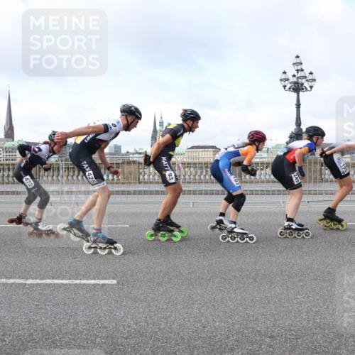 29.06.2025 - hella hamburg halbmarathon Lena Gebhardt http://msf.ph/oto/8368748 29.06.2025 08:50:02 Lombardsbrücke 472, 425, 93, 103 meine-sportfotos.de