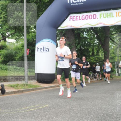29.06.2025 - hella hamburg halbmarathon KatJ http://msf.ph/oto/8368824 29.06.2025 10:23:20 Zwischen KM18-KM19 1743, 5550, 7628 meine-sportfotos.de