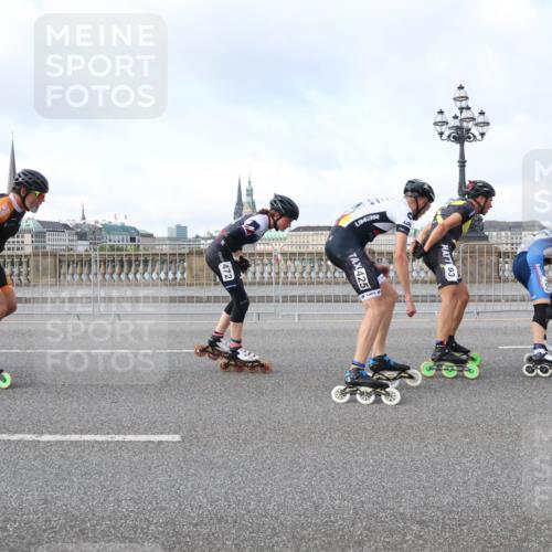 29.06.2025 - hella hamburg halbmarathon Lena Gebhardt http://msf.ph/oto/8368861 29.06.2025 08:50:02 Lombardsbrücke 390, 425, 93, 19 meine-sportfotos.de