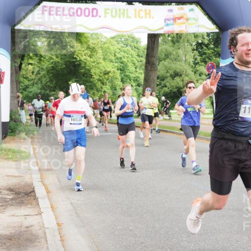 29.06.2025 - hella hamburg halbmarathon MichiJ http://msf.ph/oto/8368894 29.06.2025 10:44:20 Zwischen KM18-KM19 1200, 3859, 4426, 5015, 5134, 5457, 5458, 5728, 7159, 11645, 12773, 15110, 15584, 16418, 16531, 16909, 17848, 18966 meine-sportfotos.de