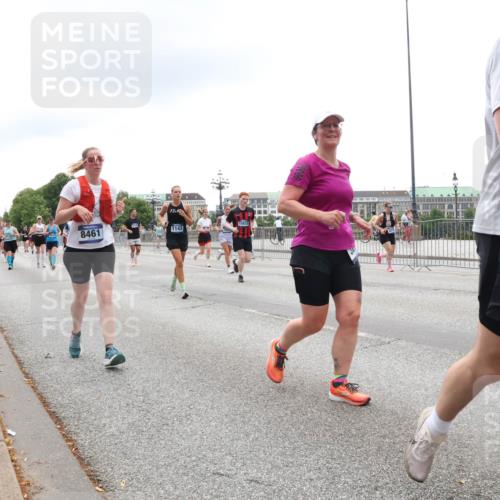 29.06.2025 - hella hamburg halbmarathon Lena Gebhardt http://msf.ph/oto/8368903 29.06.2025 10:48:44 Lombardsbrücke 8461, 1142, 15833, 1142, 1167, 1584, 2160, 2195, 2437, 2438, 2475, 2627, 2716, 2792, 2909, 3215, 3224, 3320, 3661, 5010, 5479, 5480, 5551, 5781, 6015, 6143, 6437, 6566, 7062, 7203, 7532, 7947, 7948, 8461, 8719, 8760, 8948, 9552, 9775, 9787, 10059, 10081, 10204, 10366, 10524, 10654, 10656, 11000, 11364, 11365, 13814, 13845, 15715, 16498, 16499, 16701 meine-sportfotos.de